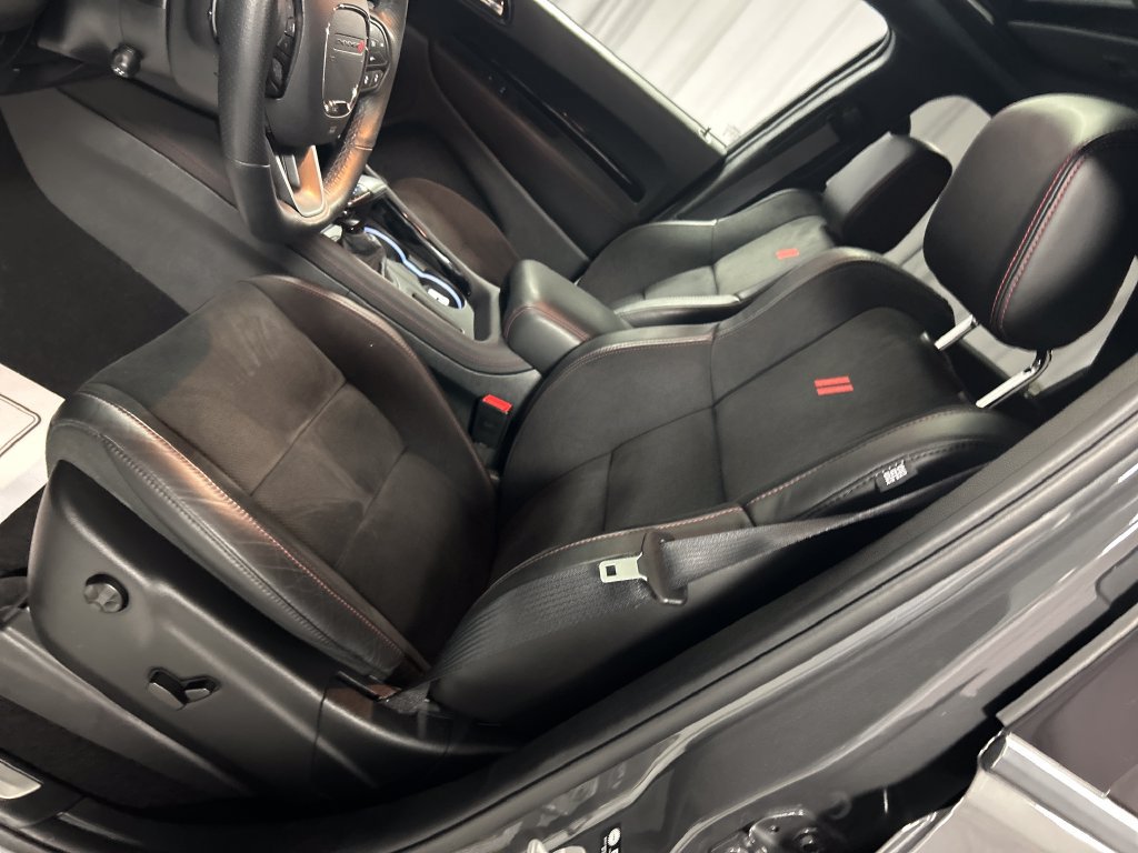 Used 2025 Dodge Durango GT AWD/4WD image 12
