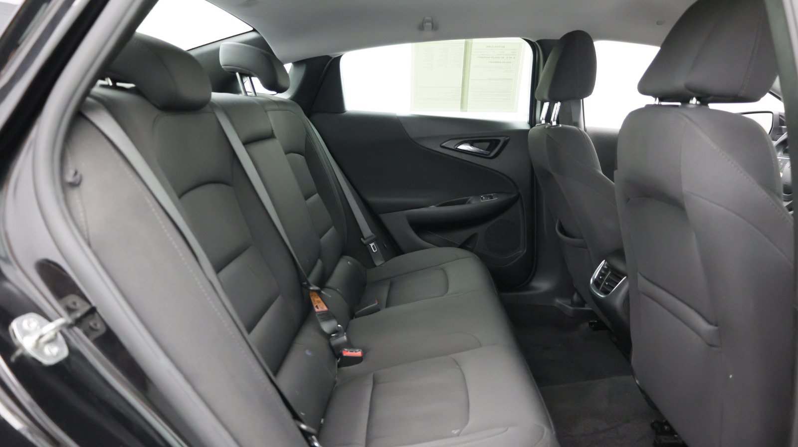 Used 2021 Chevrolet Malibu LT FWD image 32
