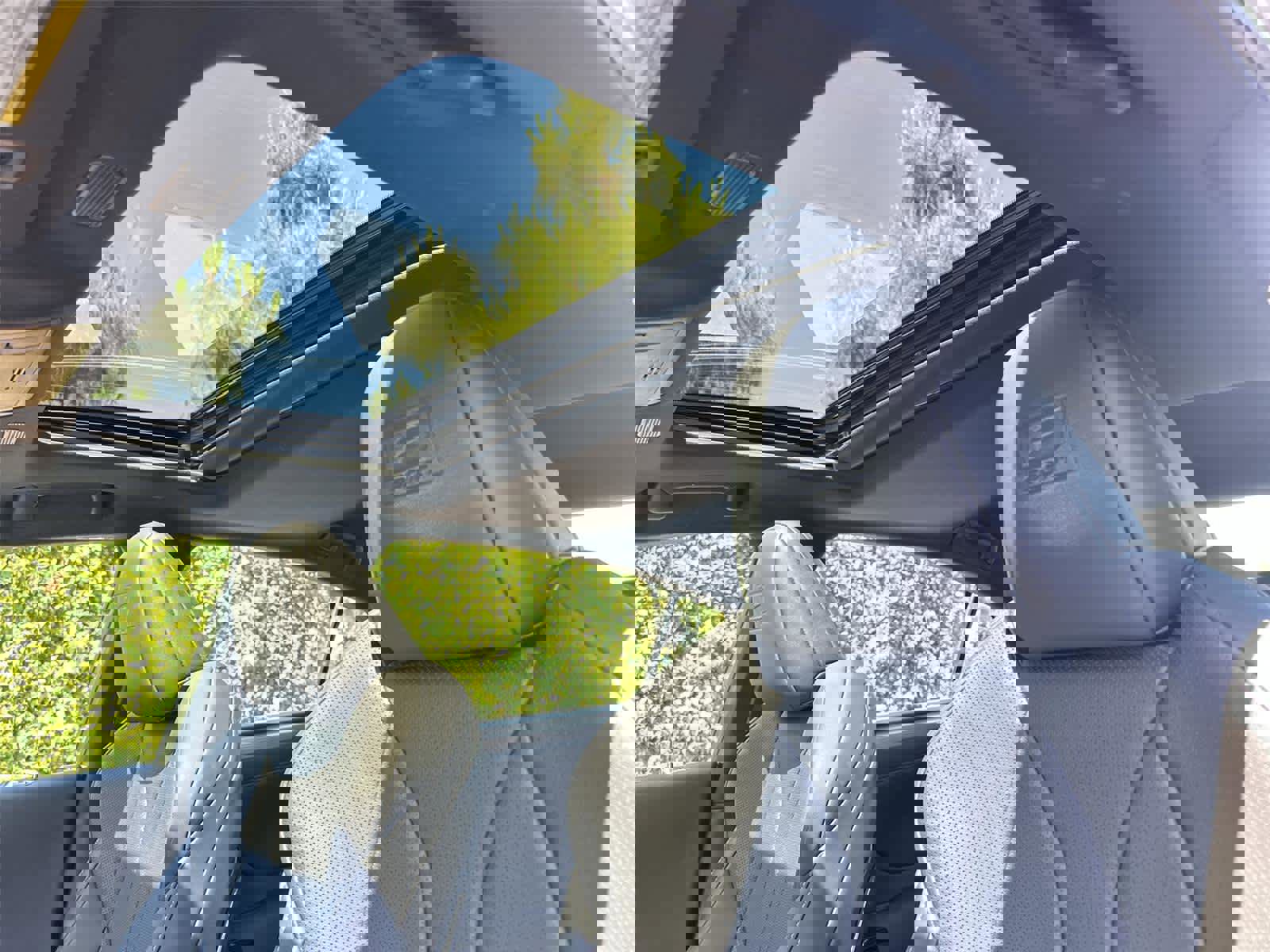 Used 2023 Lexus ES 350 F Sport w/ Accessory Package (Z2) image 32