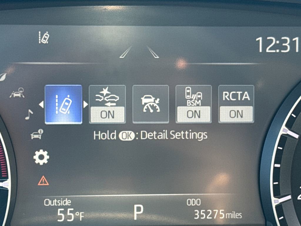 Used 2022 Toyota Highlander XLE AWD/4WD image 20