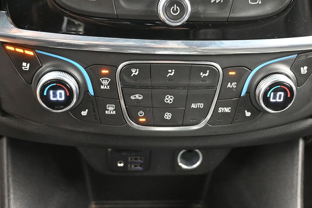 Used 2022 Chevrolet Traverse Premier AWD/4WD image 23