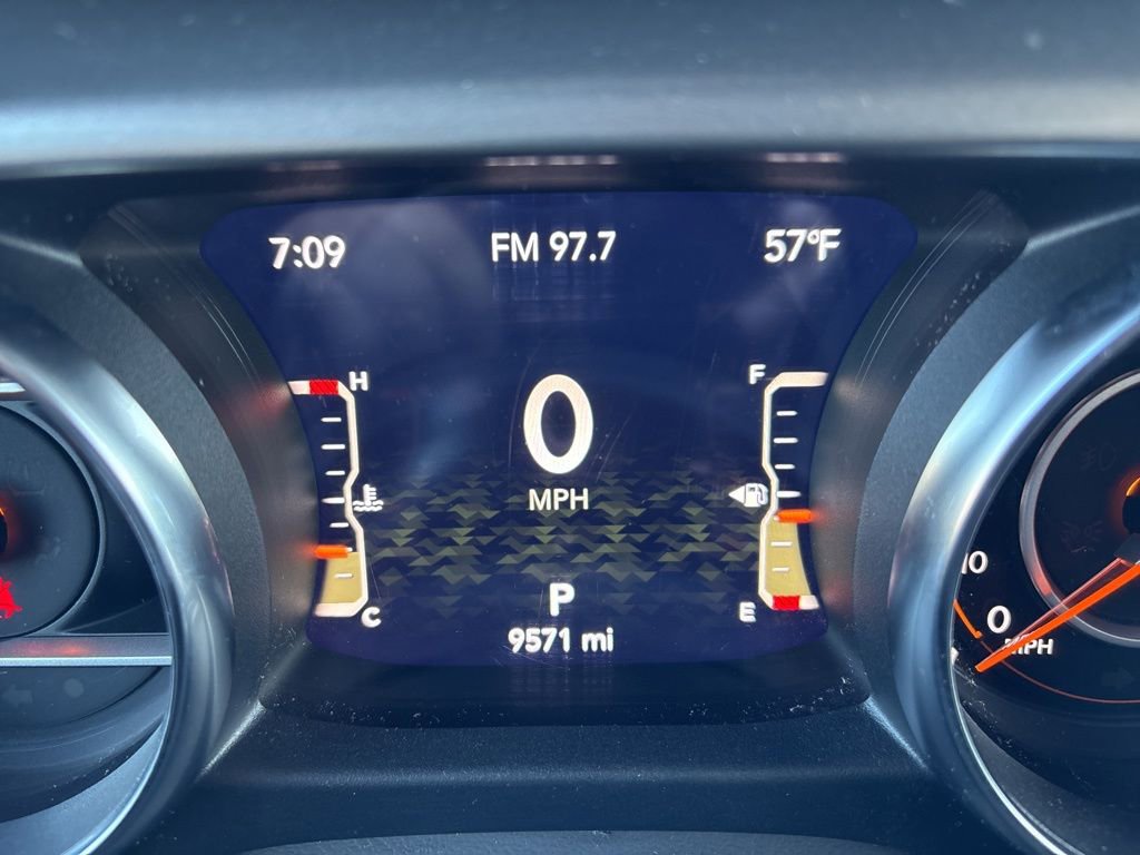 Used 2023 Jeep Gladiator Sport AWD/4WD image 31