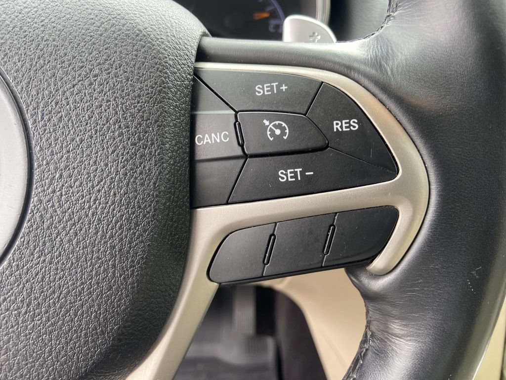 Used 2016 Jeep Grand Cherokee Limited AWD/4WD image 35