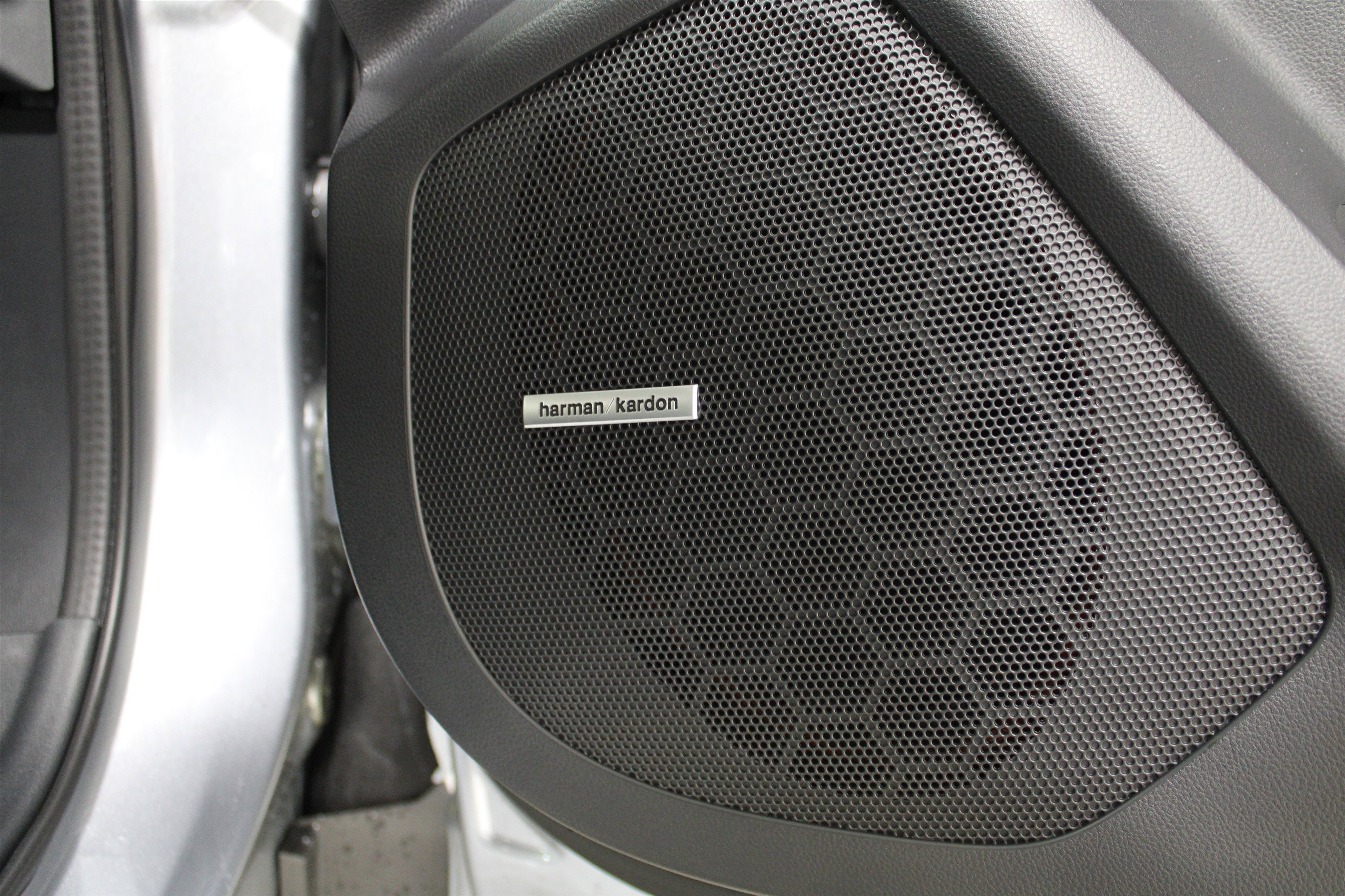 New 2025 Subaru Ascent Limited image 28