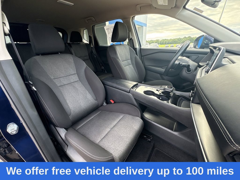 Used 2025 Nissan Rogue SV FWD image 26