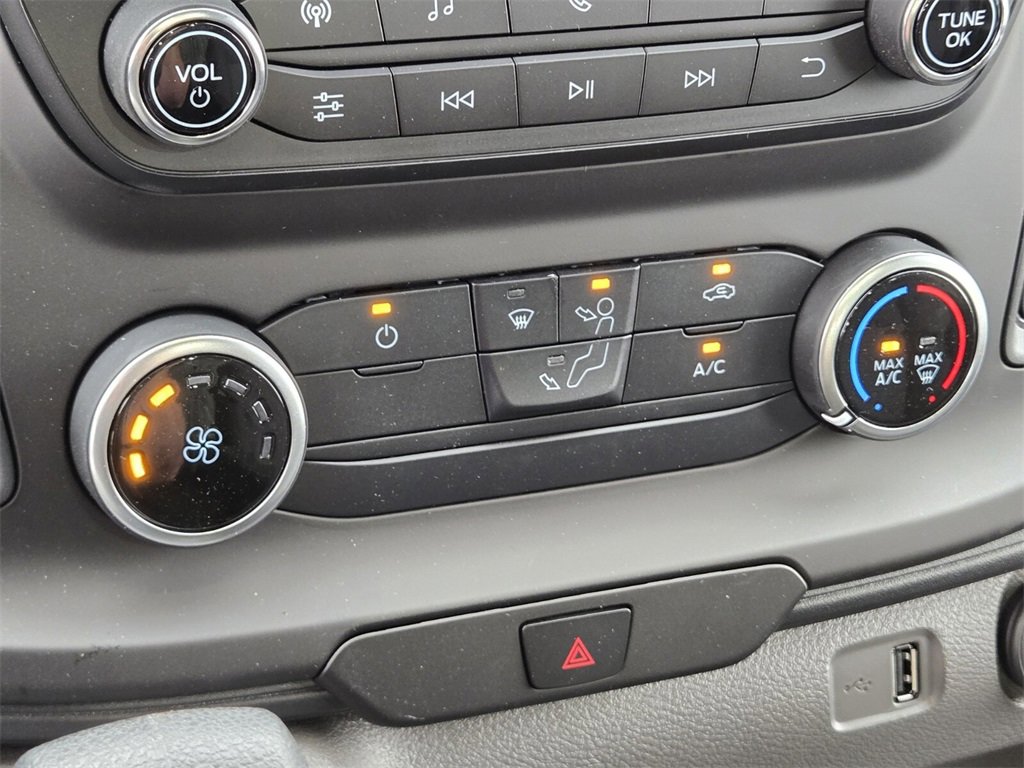 New 2025 Ford Transit 250 148 Medium Roof image 19