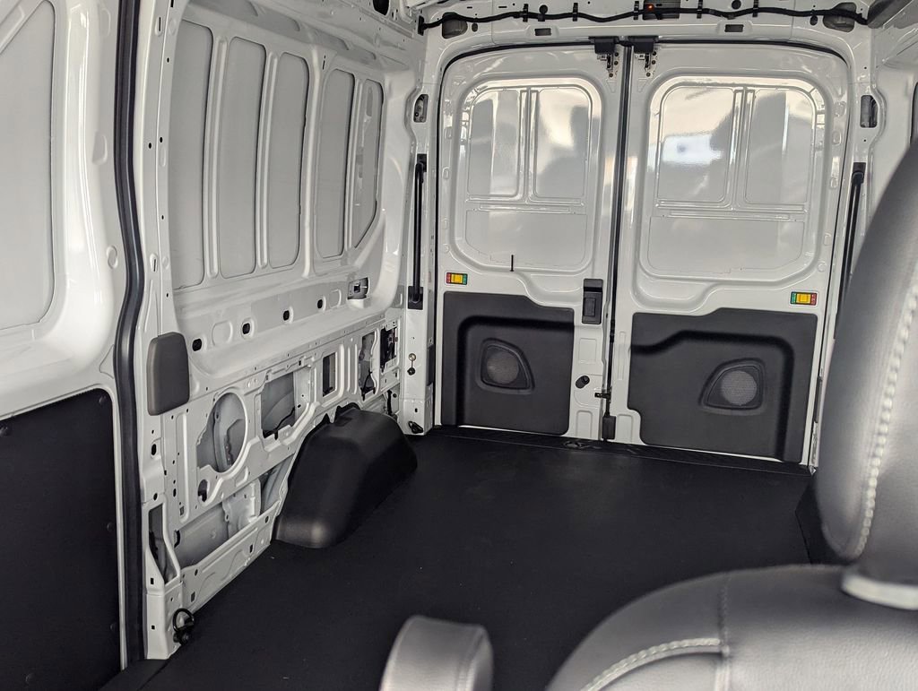 New 2024 Ford Transit 250 148 Medium Roof Extended AWD image 12