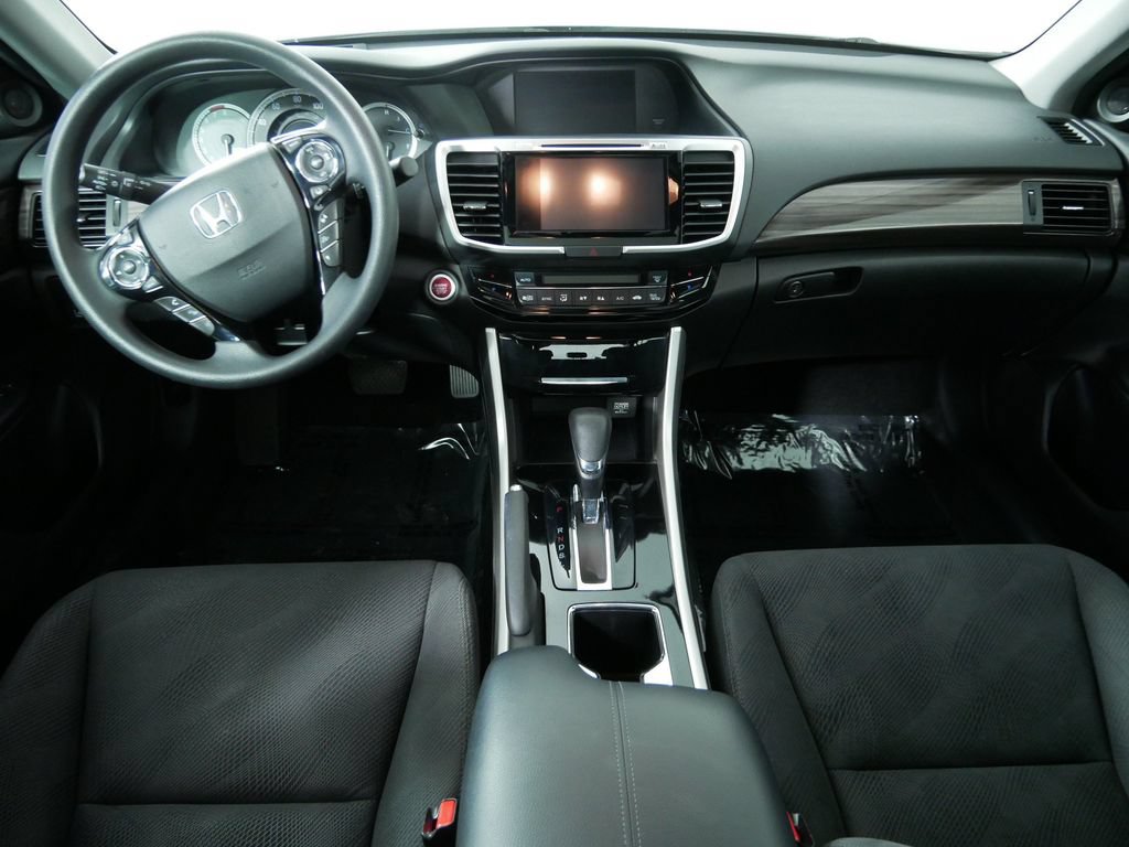 Used 2016 Honda Accord EX image 19