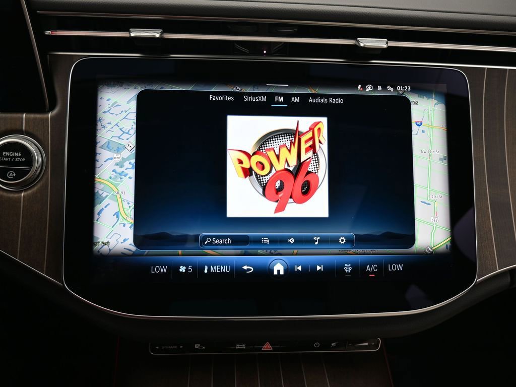 Used 2025 Mercedes-Benz E 350 4MATIC Sedan image 28