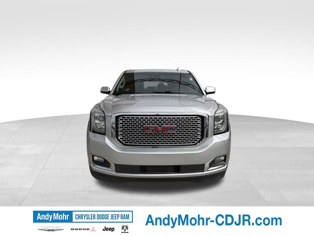 Used 2017 GMC Yukon Denali AWD/4WD image 2