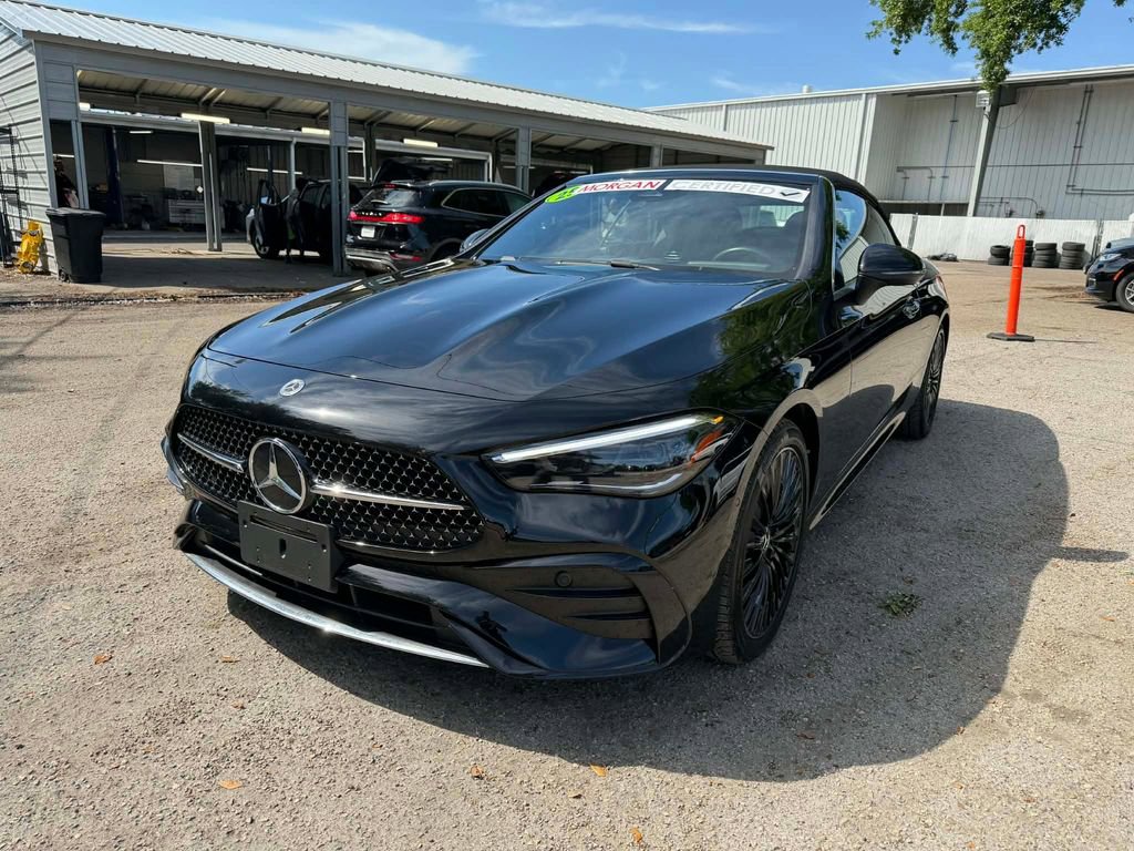 Used 2025 Mercedes-Benz CLE 300 4MATIC Cabriolet image 2