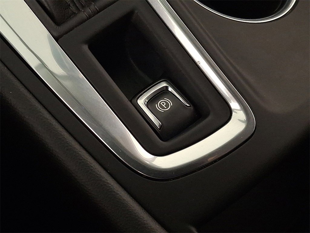 Used 2021 Chevrolet Equinox LT image 24