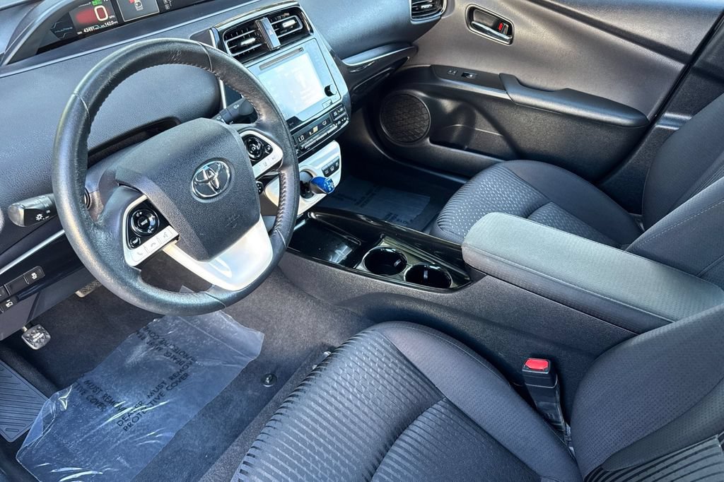 Used 2017 Toyota Prius Prime Plus FWD image 9