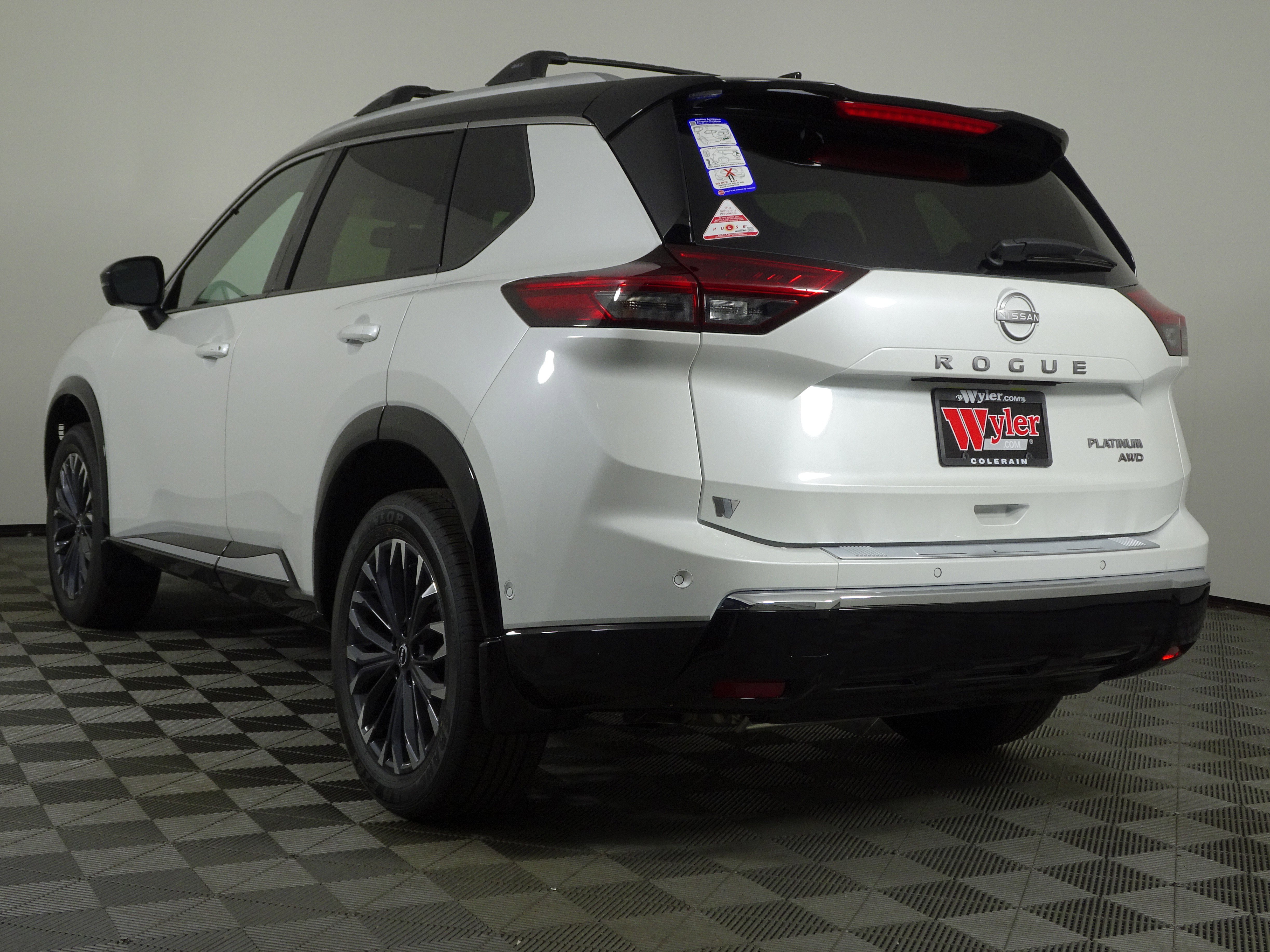 New 2026 Nissan Rogue Platinum w/ Platinum Premium Package image 16