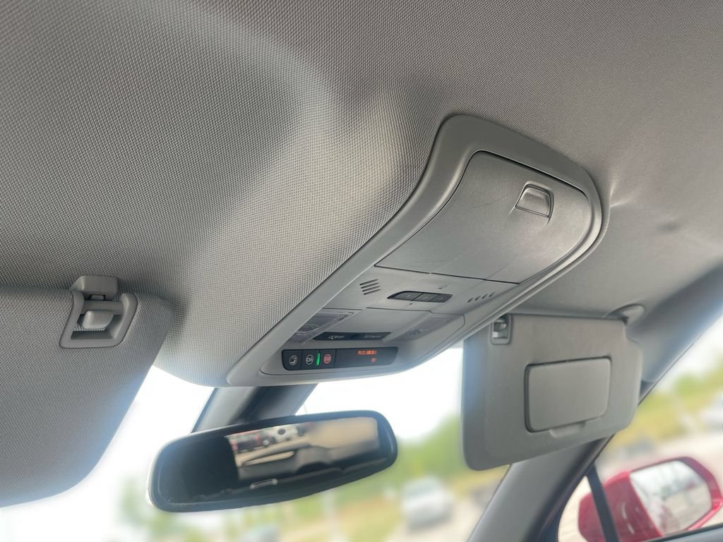 Used 2019 Chevrolet Blazer LT FWD image 29