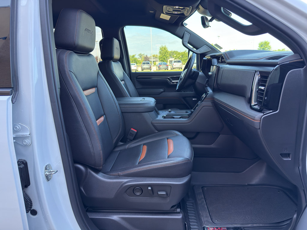 Used 2024 GMC Sierra 2500 AT4 w/ Technology Package AWD/4WD image 51