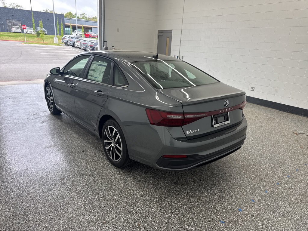 New 2026 Volkswagen Jetta SE FWD image 3