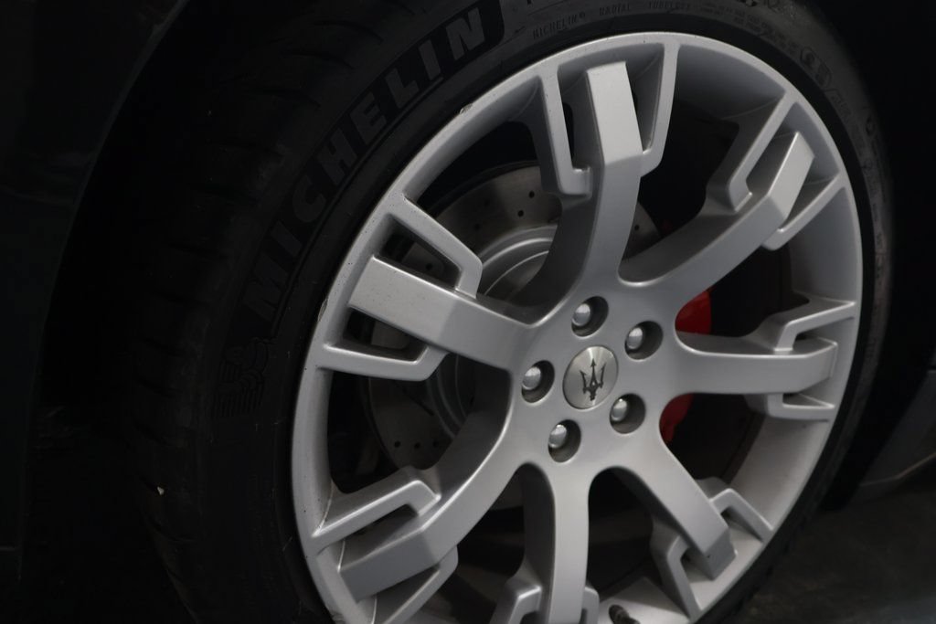 Used 2015 Maserati GranTurismo Convertible RWD image 25