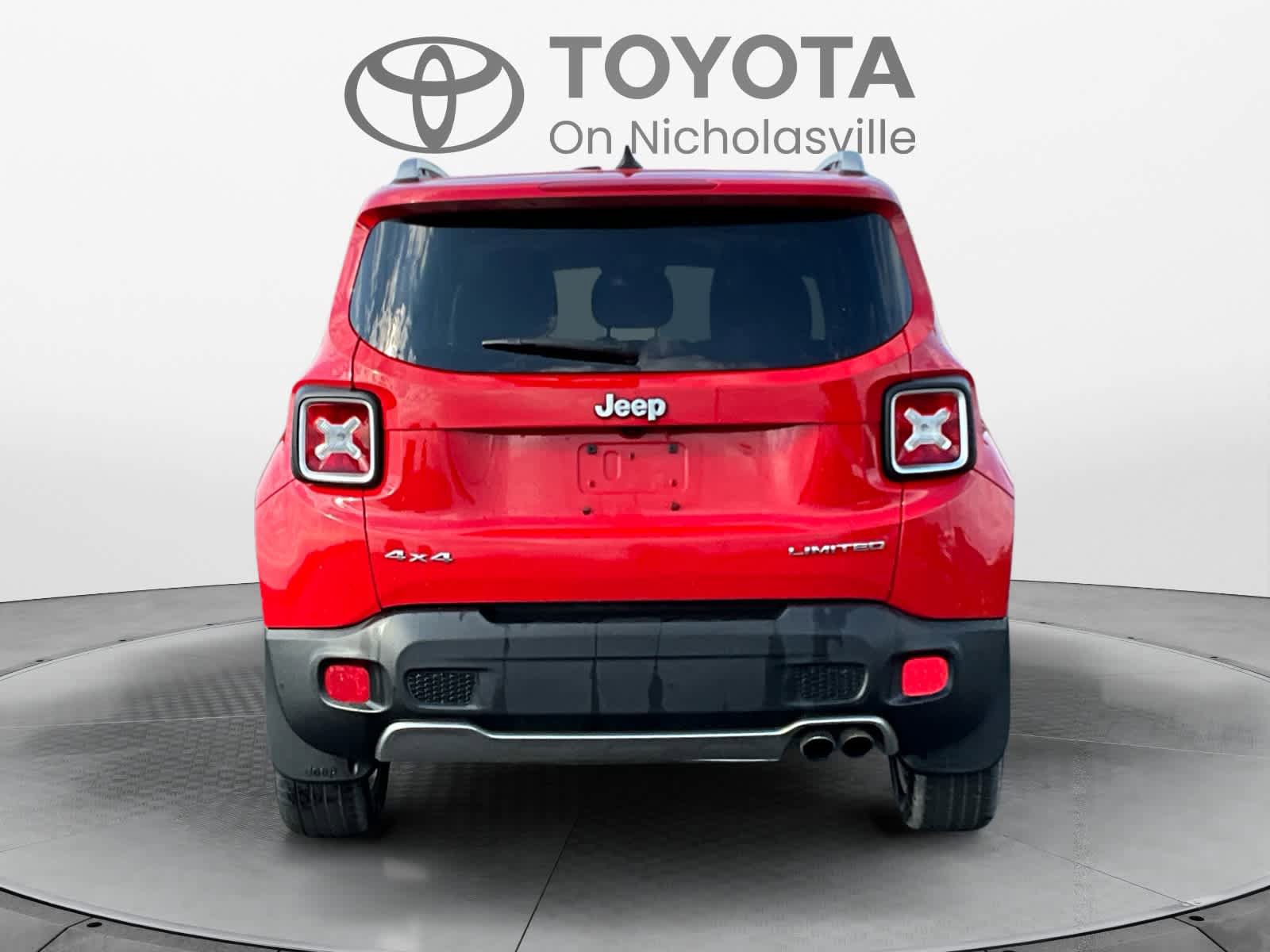 Used 2017 Jeep Renegade Limited AWD/4WD image 5
