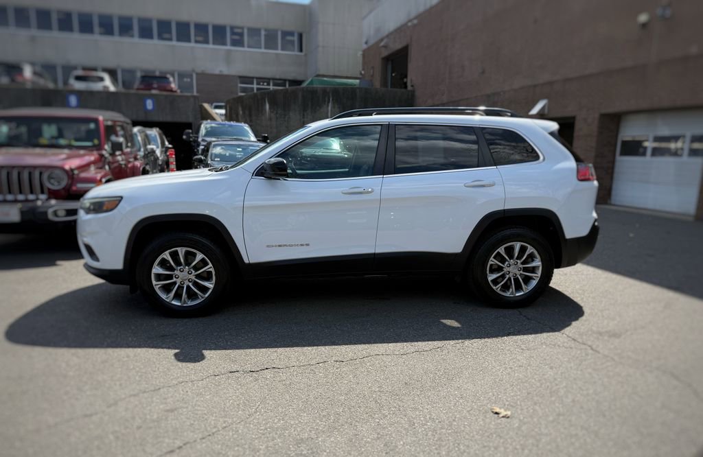 Used 2022 Jeep Cherokee Latitude Lux AWD/4WD image 17