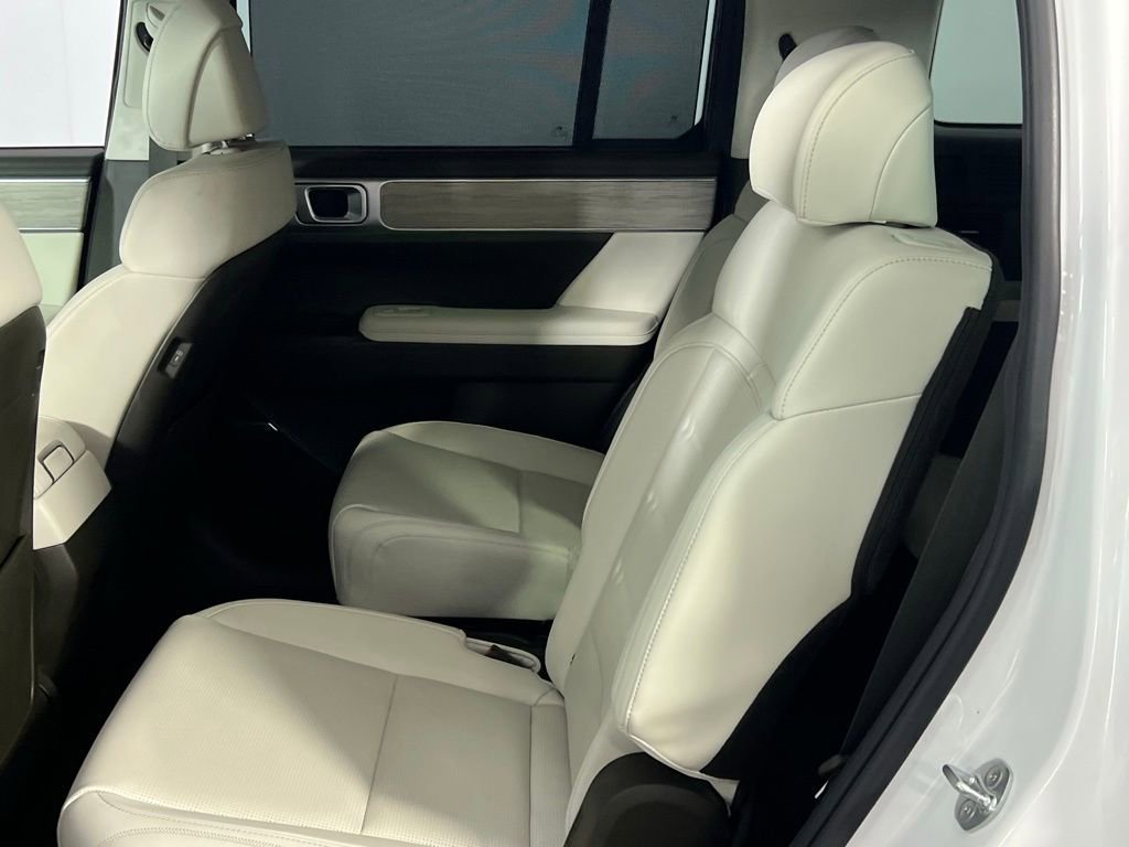 Used 2024 Hyundai Santa Fe Calligraphy image 25