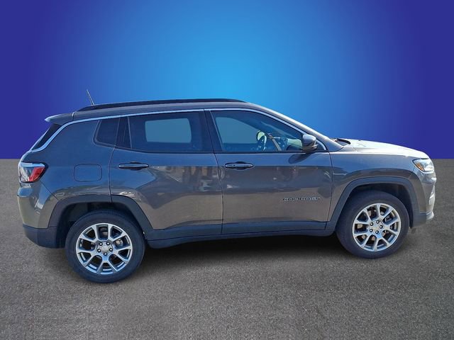 Used 2023 Jeep Compass Latitude AWD/4WD image 4