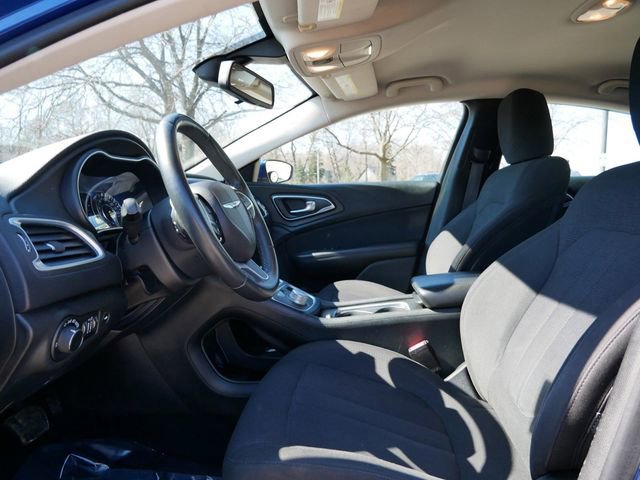 Used 2015 Chrysler 200 Limited w/ Convenience Group FWD image 8