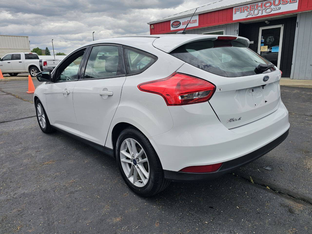 Used 2017 Ford Focus SE FWD image 8