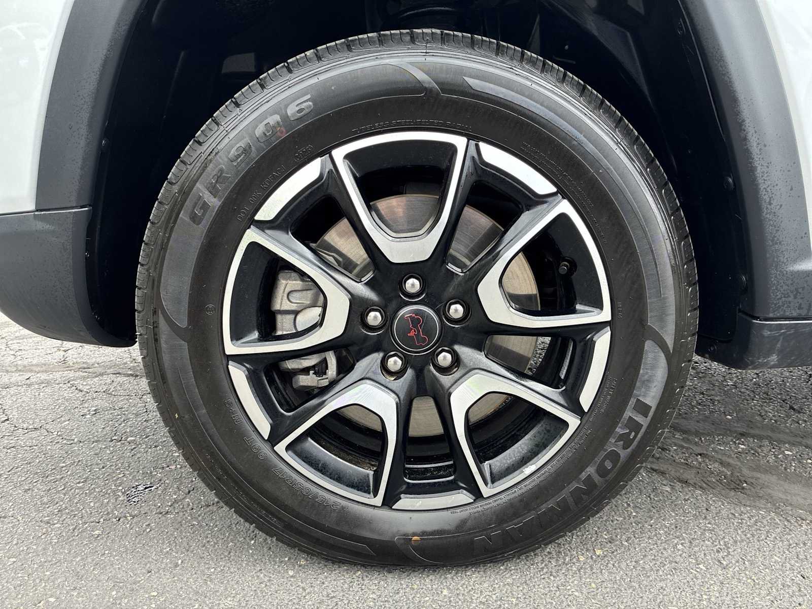 Certified 2025 Jeep Compass Trailhawk AWD/4WD image 18