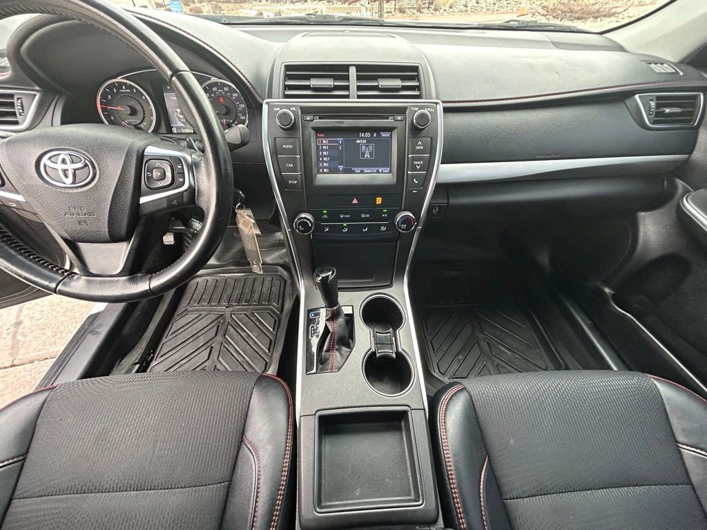 Used 2016 Toyota Camry SE image 17