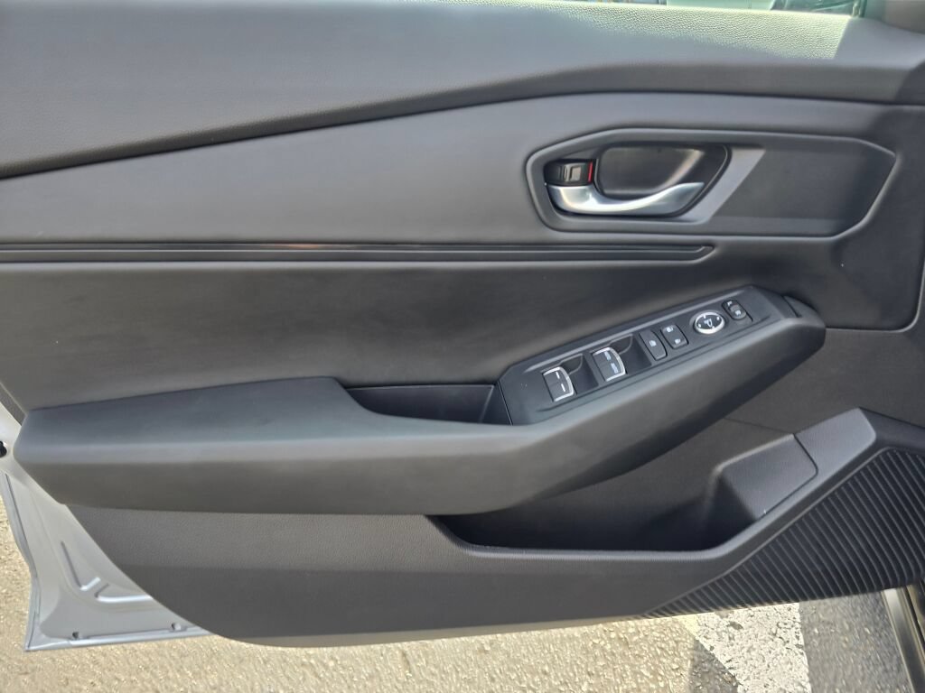 Certified 2025 Honda Accord SE image 20
