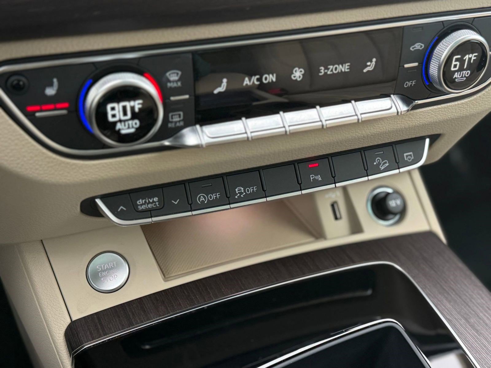 Used 2023 Audi Q5 2.0T Premium w/ Convenience Package image 27