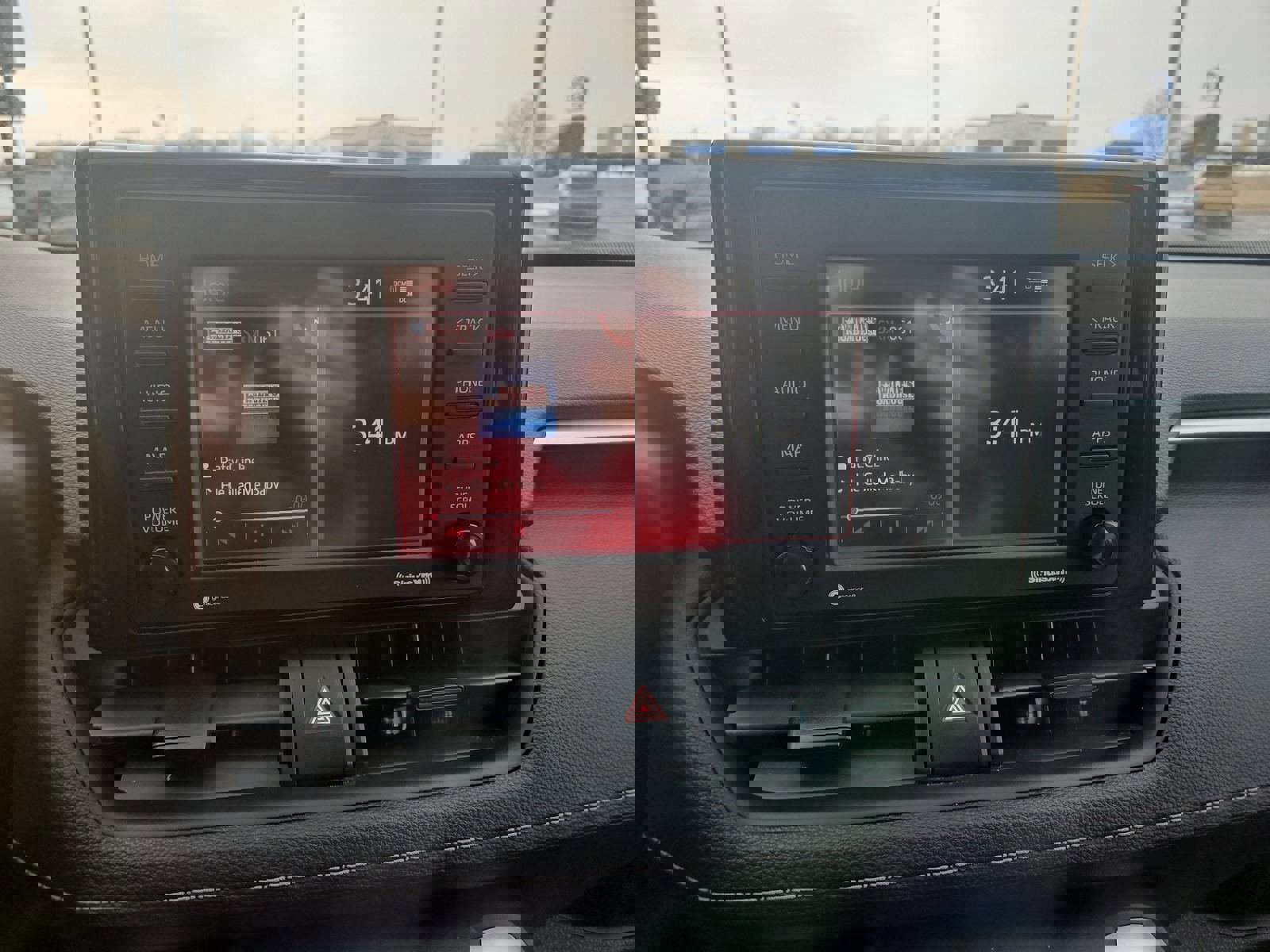 Used 2021 Toyota RAV4 LE image 8