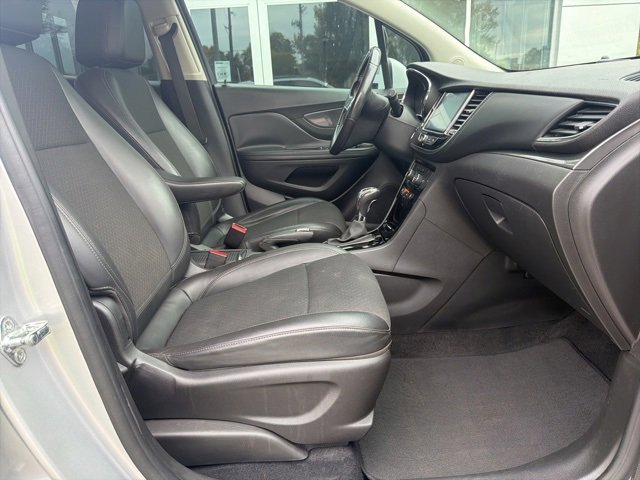 Used 2018 Buick Encore Preferred image 32