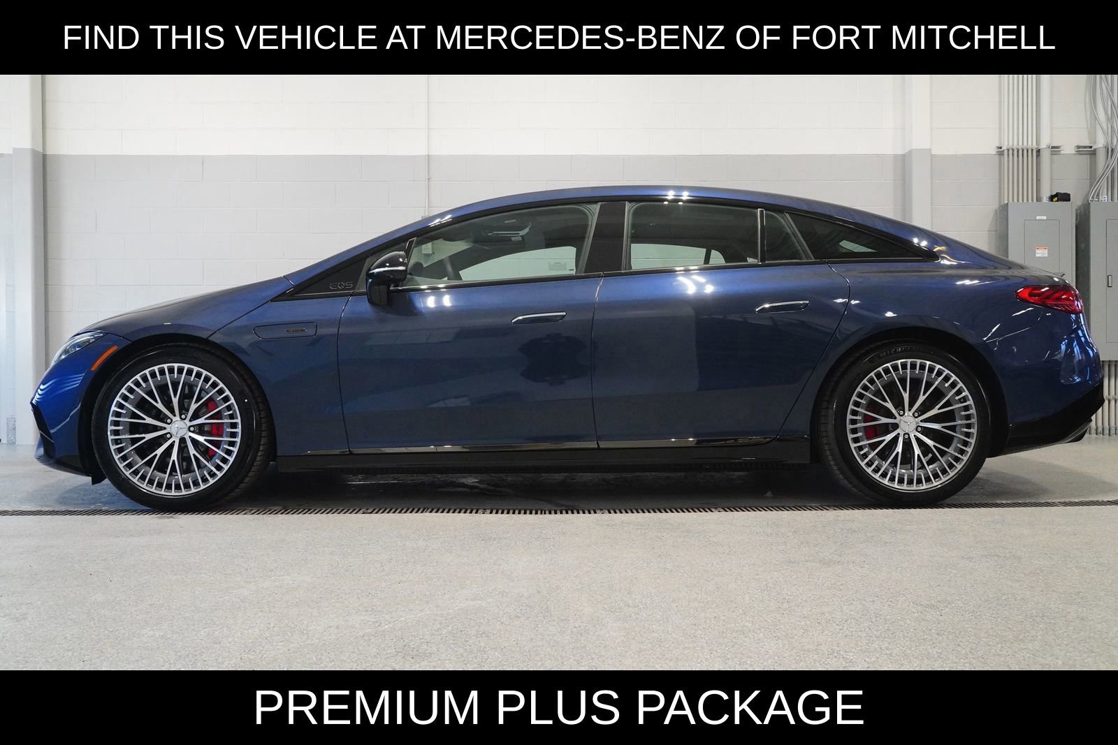 Used 2025 Mercedes-Benz EQS AMG 4MATIC image 3