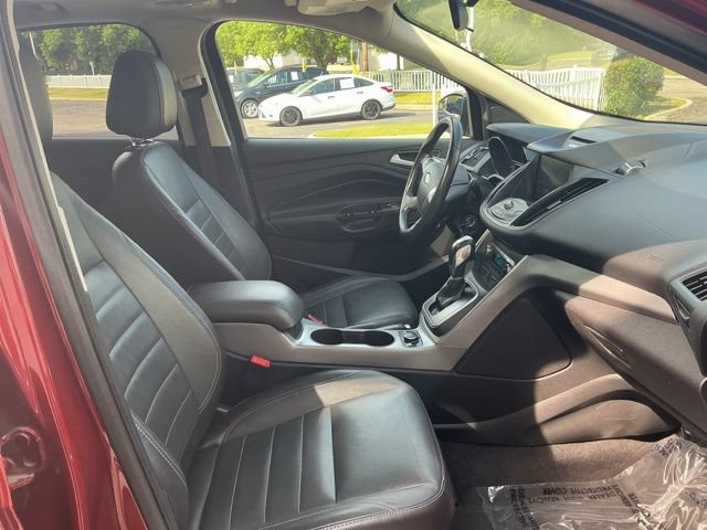 Used 2014 Ford Escape SE w/ Equipment Group 201A FWD image 32