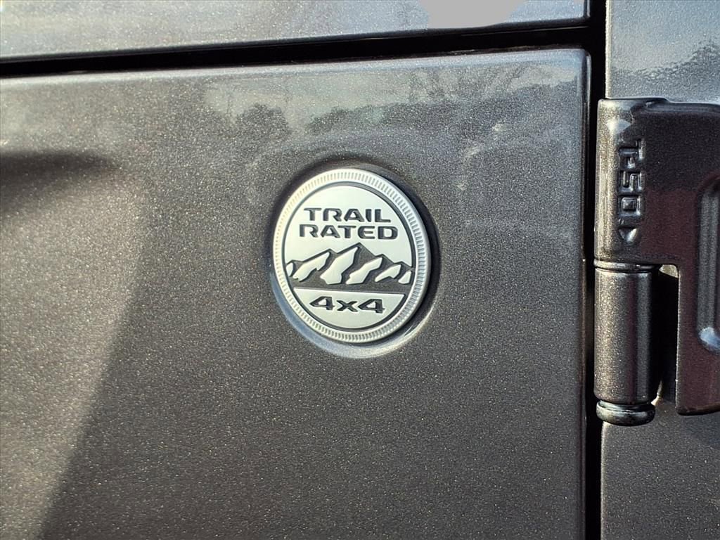 Certified 2020 Jeep Wrangler Unlimited Sahara image 21