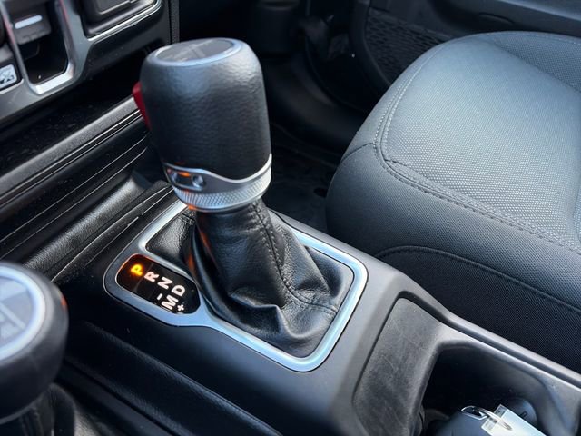 Used 2022 Jeep Gladiator Sport image 31