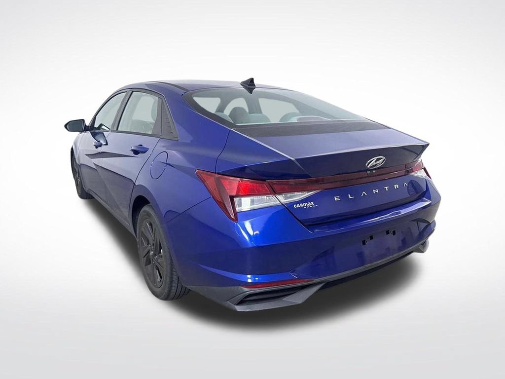 Used 2021 Hyundai Elantra SEL w/ Convenience Package FWD image 11