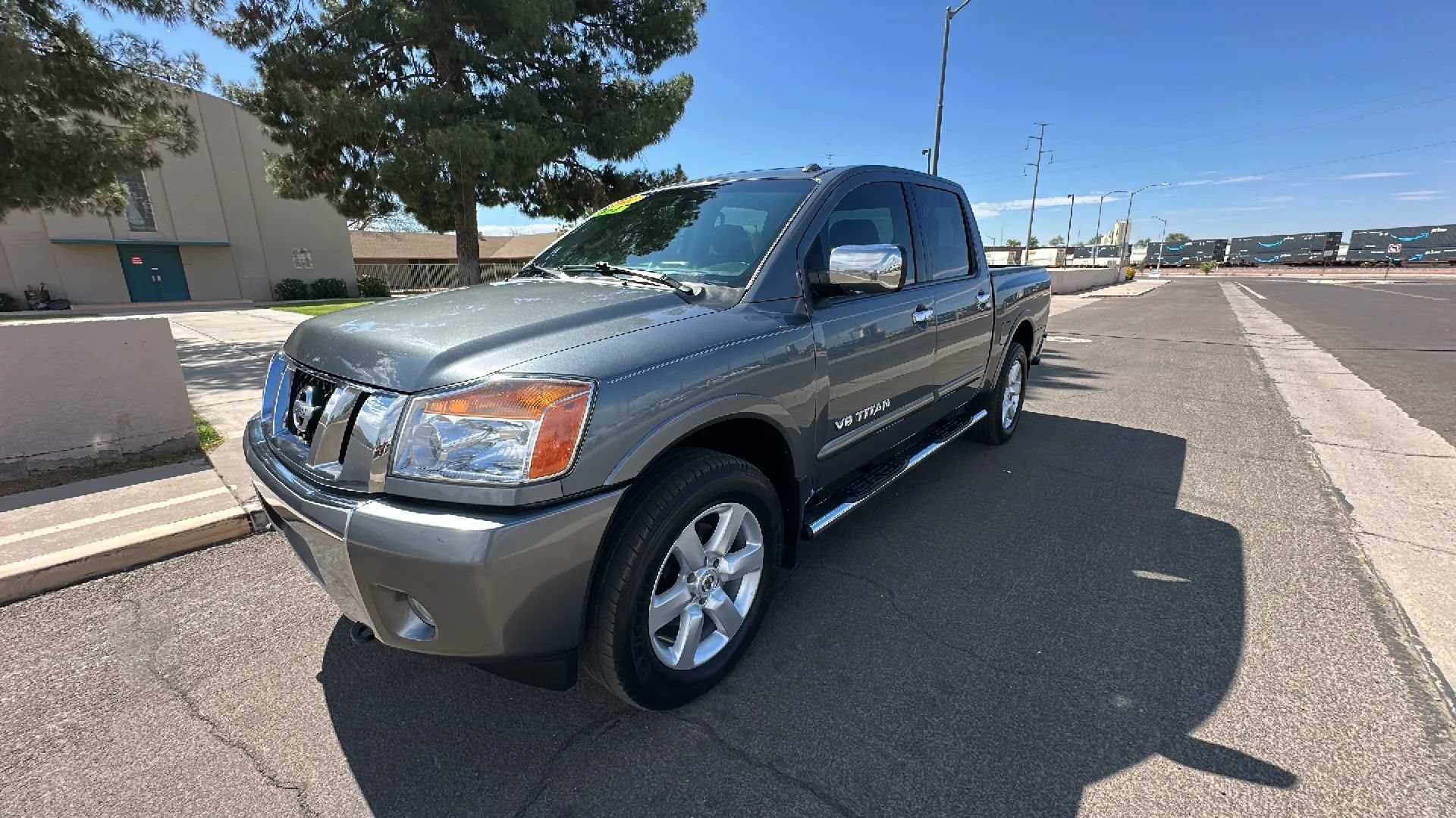 Used 2013 Nissan Titan SL AWD/4WD image 9