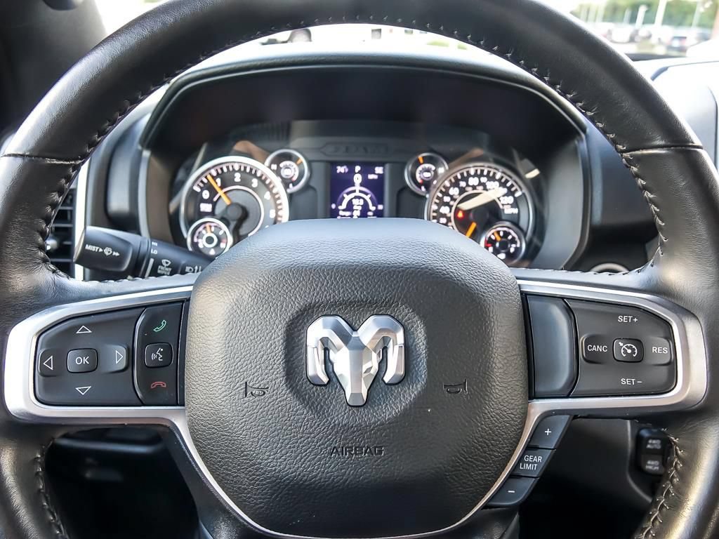 Used 2022 RAM 1500 Big Horn AWD/4WD image 14