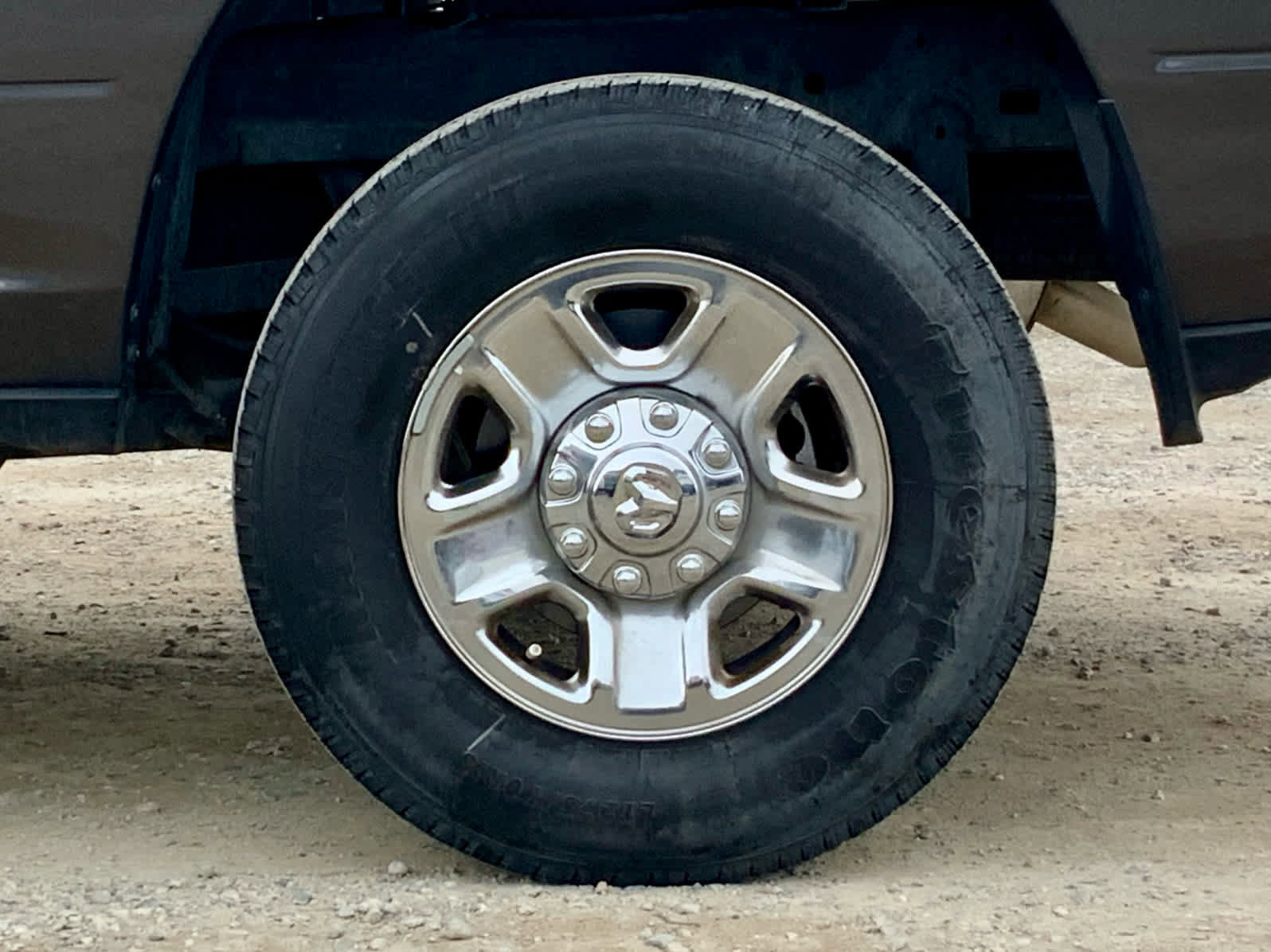 Used 2024 RAM 2500 Tradesman w/ Chrome Appearance Group image 17