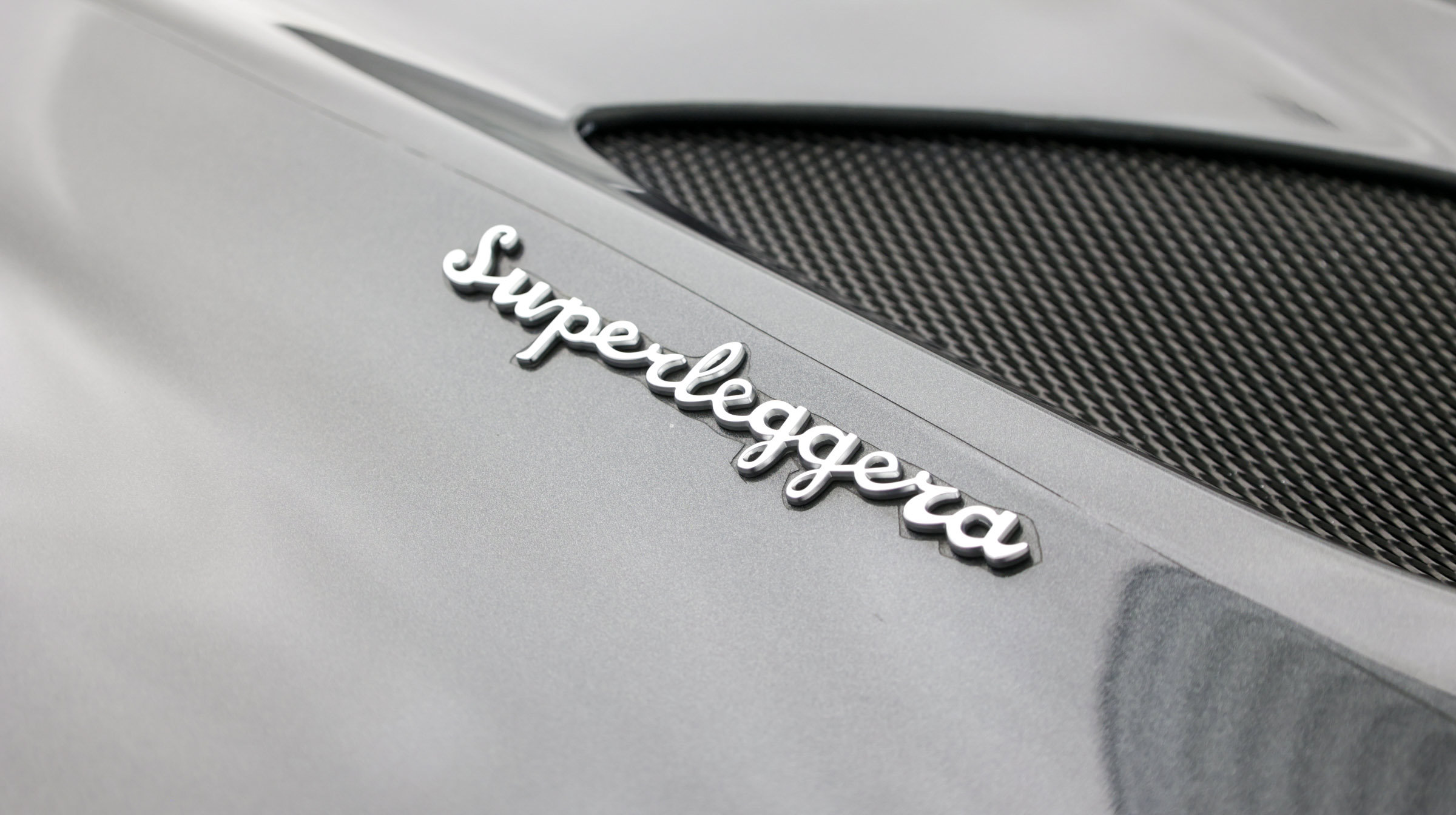 Used 2019 Aston Martin DBS Superleggera RWD image 18