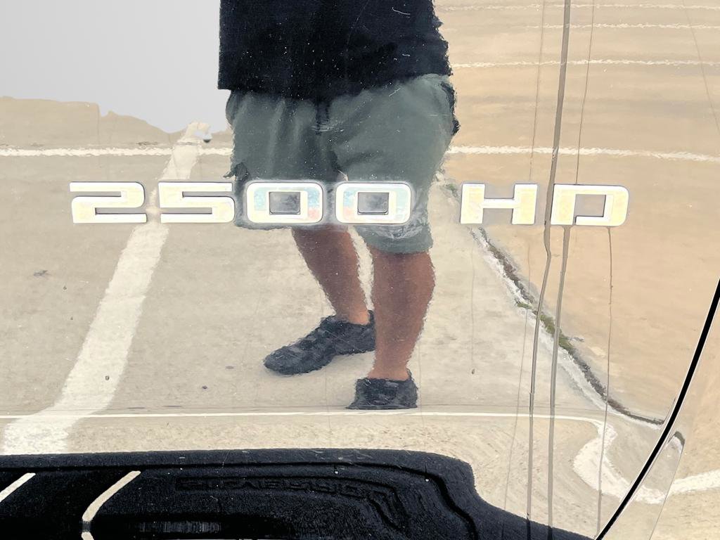 Used 2022 Chevrolet Silverado 2500 Custom w/ Custom Value Package image 11