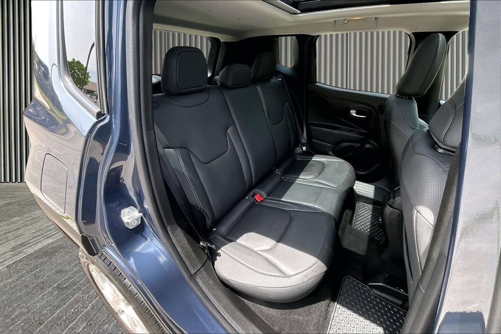 Used 2023 Jeep Renegade Limited w/ Sun/Sound Group AWD/4WD image 29