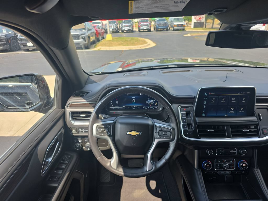 Used 2022 Chevrolet Tahoe LT w/ Luxury Package AWD/4WD image 14