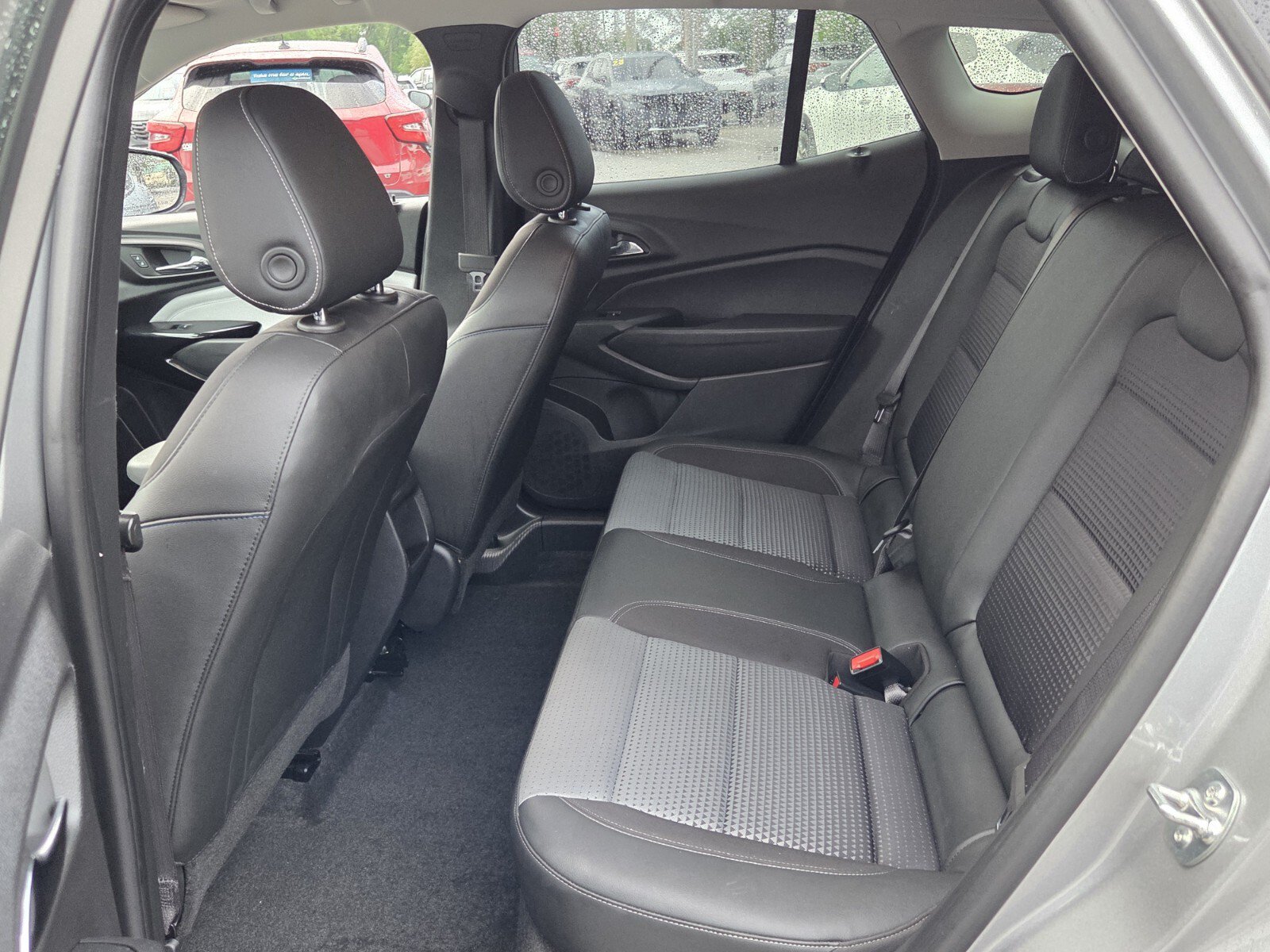 Certified 2025 Chevrolet Trax LT w/ LT Convenience Package FWD image 13