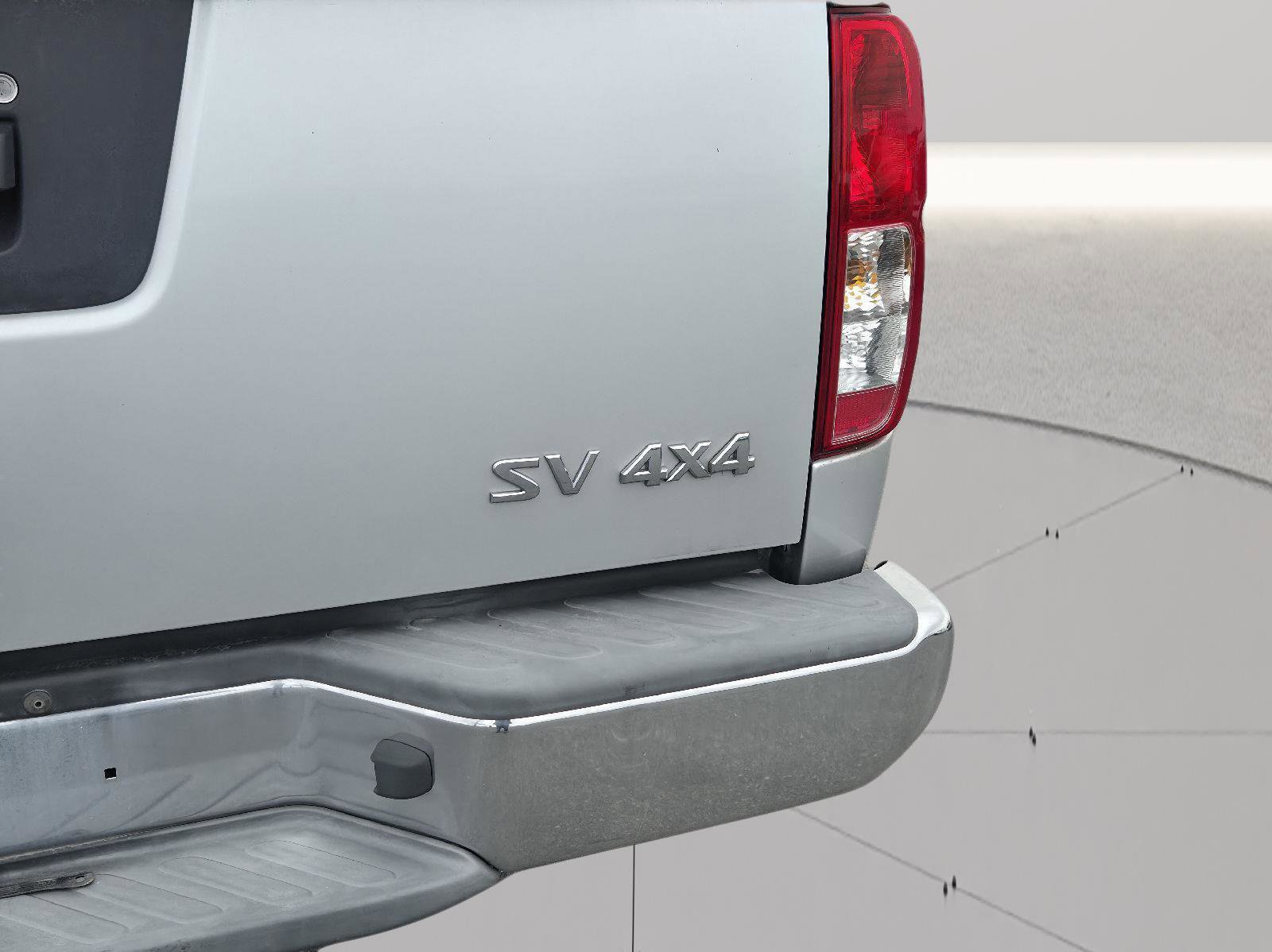 Used 2016 Nissan Frontier SV image 24