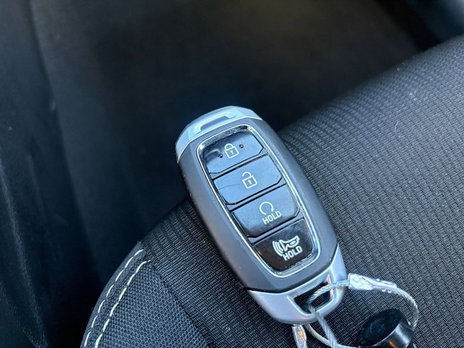 Used 2025 Hyundai Venue SEL image 21