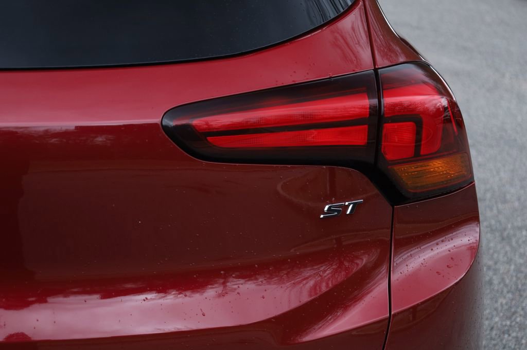 Used 2023 Buick Encore GX Select w/ Sport Touring Package image 21